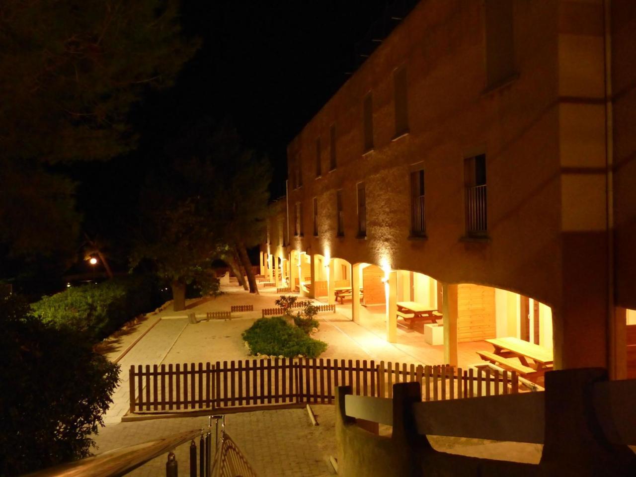 Appartements Des Joncas มาร์ติกส์ ภายนอก รูปภาพ