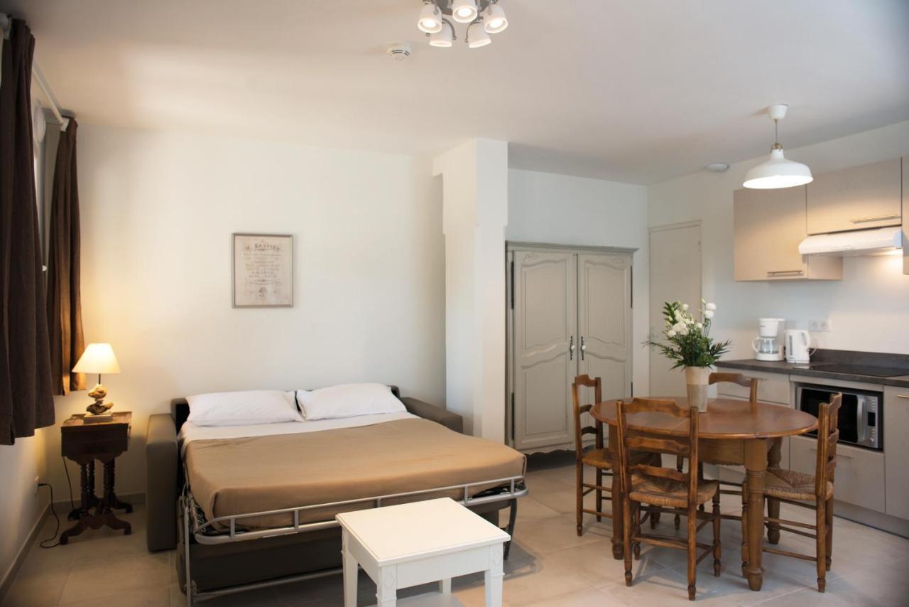 Appartements Des Joncas มาร์ติกส์ ภายนอก รูปภาพ